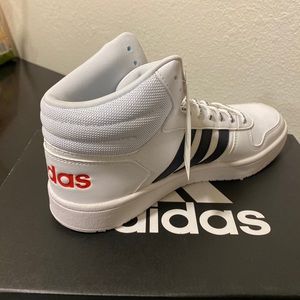 Adidas mid hoops 2.0